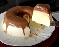 Essa é a melhor sobremesa de verão: pudim de sorvete de leite Ninho e ganache, eu sempre faço e todos amam