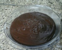 Pavê de bolacha maisena com creme branco e creme preto