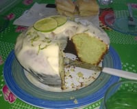 Bolo fofo de limão (liquidificador)