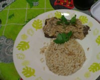 Bife acebolado com molho de maionese