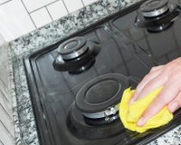 Aprenda como limpar fogão cooktop com dicas simples e evita manchas e arranhões no aparelho!