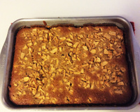 Bolo super fácil de maçã com noz-moscada