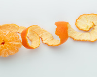 Misture casca de tangerina e álcool: 4 usos caseiros surpreendentes para limpar, perfumar e economizar