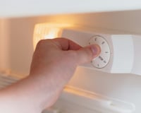 Ronald Rondón, especialista em eletrodomésticos: "A temperatura ideal do refrigerador é de 4°C, e você só deve reduzi-la para 3°C se o calor estiver extremo."