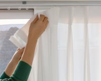 Antes de jogar fora suas cortinas velhas, confira essas 5 ideias para reciclá-las e transformá-las em coisas que você realmente pode usar