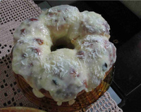 Rosca de frutas cristalizadas com uva passas