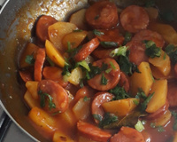 Ensopado de linguiça com batata