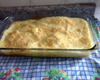 Filé de merluza com batata no forno