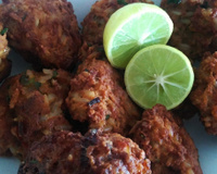 Bolinho de arroz com carne moída