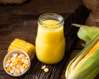 Esse é o melhor suco de milho cremoso que você vai beber na sua vida. Pega a receita e descubra benefícios!