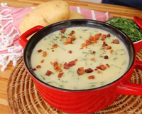 Essa sopa cremosa de batata e bacon é melhor que muito jantar chique: minha receita favorita em dias frios