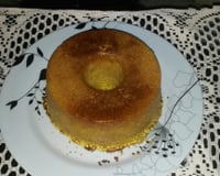 Bolo de fubá com parmesão levemente cremoso (sem farinha de trigo)