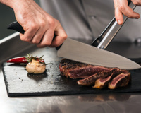 Depois que um churrasqueiro me indicou esse kit de facas, preparar carne ficou muito mais fácil