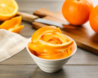 Cascas de frutas surpreendem em receitas de sobremesas deliciosas. Veja 15 opções de doce e evite desperdício!