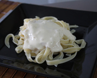 Macarrão ao molho branco - simples e rápido