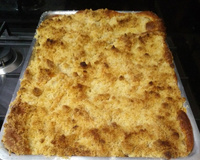 Cuca de banana com farofa