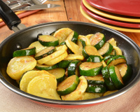 Receitas de abobrinha refogada: 6 maneiras diferentes de preparar o legume e acrescentá-lo ao cardápio