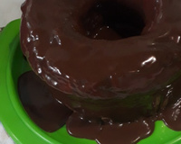 Calda de chocolate para bolo de cenoura