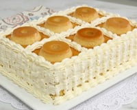 Bolo com mini pudim e recheio de doce de leite viral das confeitarias: já aprenda para vender