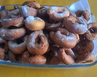 Rosquinha de leite condensado simples e fácil.
