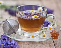 Esse chá com duas flores é a melhor arma natural contra insônia. Partiu dormir bem?