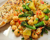 Grão-de-bico com legumes