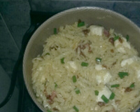 Macarrão alho e óleo com queijo e bacon