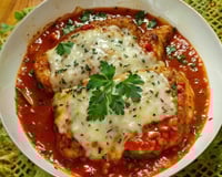 Filé de frango à parmegiana