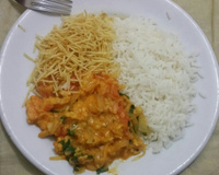 Filé de peixe ao leite de coco