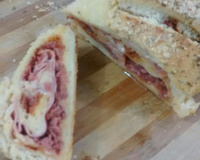 Brioche de queijo e presunto