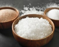 Qual o melhor tipo de sal para cozinhar e qual é o mais saudável: sal marinho, sal refinado ou sal para grelhar?