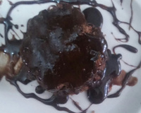 Bolo simples de caneca de micro-ondas