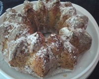 Bolo de laranja com maçã e canela