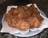 Bolinho de arroz com carne moída