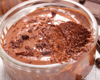 Há anos faço esse mousse de chocolate toda semana e é sempre um sucesso: receita de família, segredo revelado