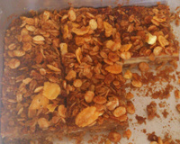 Torta integral de banana com granola