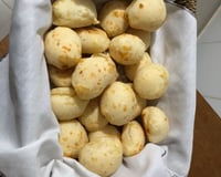 Pão de queijo mineiro