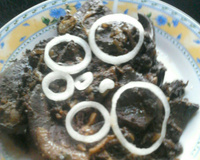 Bife de fígado acebolado