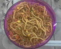 Macarrão com carne moída