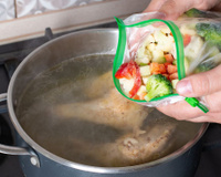 É melhor não cozinhar vegetais congelados: pesquisas mostram como hábito queridinho pode dar errado