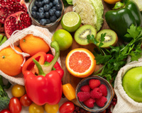 "O Rei da Vitamina C" no mundo das frutas e vegetais tem 4 vezes mais vitamina C do que laranjas. Quem descobrir seu nome vai se surpreender!