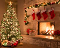 Árvore de Natal tradicional com muitos enfeites deixa de ser a queridinha: nova tendência são luzes quentes, tons neutros e poucos enfeites!