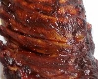 Costelinha de porco ao molho barbecue