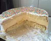 Bolo mousse de maracujá para aniversários