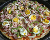 Pizza portuguesa de frigideira light