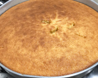 Bolo de laranja molhadinho
