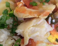 Bacalhau com batatas e molho de tomates