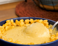 Receita de creme de milho de latinha é cremosa, fácil e perfeita para esquentar os dias frios! Veja como fazer