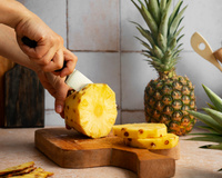 Abacaxi ajuda no emagrecimento e é antioxidante: nutri revela benefícios para a pele e na luta contra doces