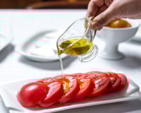 Quais são os benefícios do azeite para a saúde cardiovascular e para o fígado?